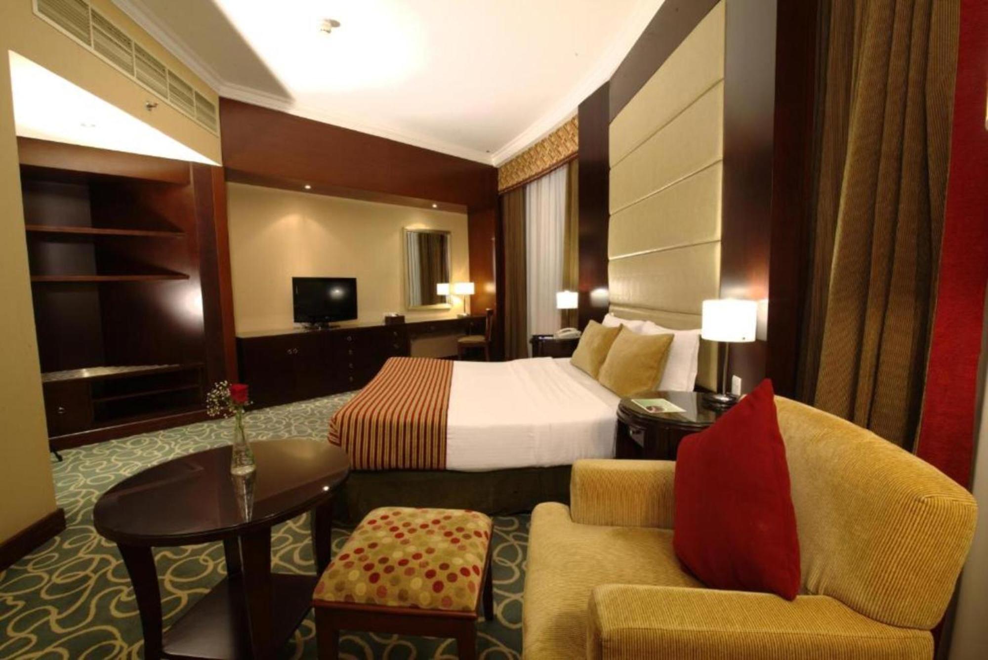 Dancenter Luxe Corniche Hotel Formerly Concorde Hotel Fujairah Exterior photo